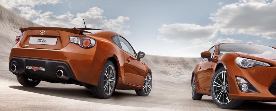  Toyota GT 86 2011 года  (фото 6 из 22)
